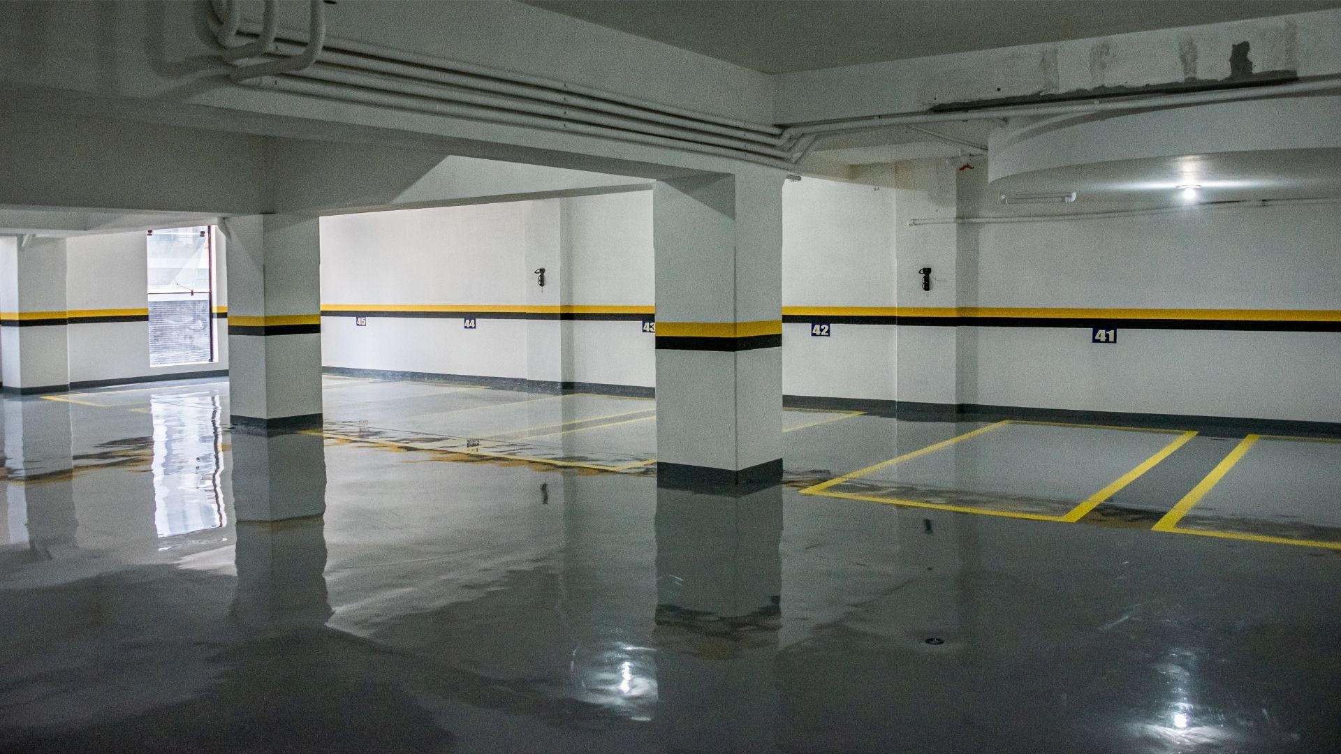 Piso epóxi de alto padrão